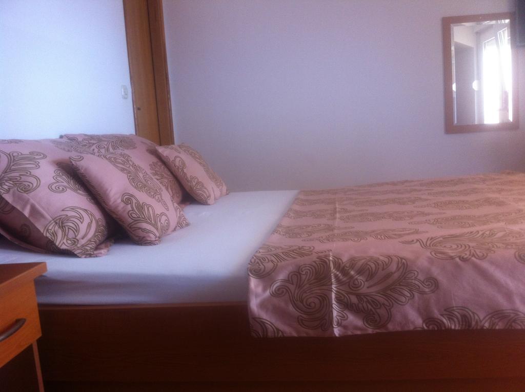 Apartments Juric Baska Voda Room photo