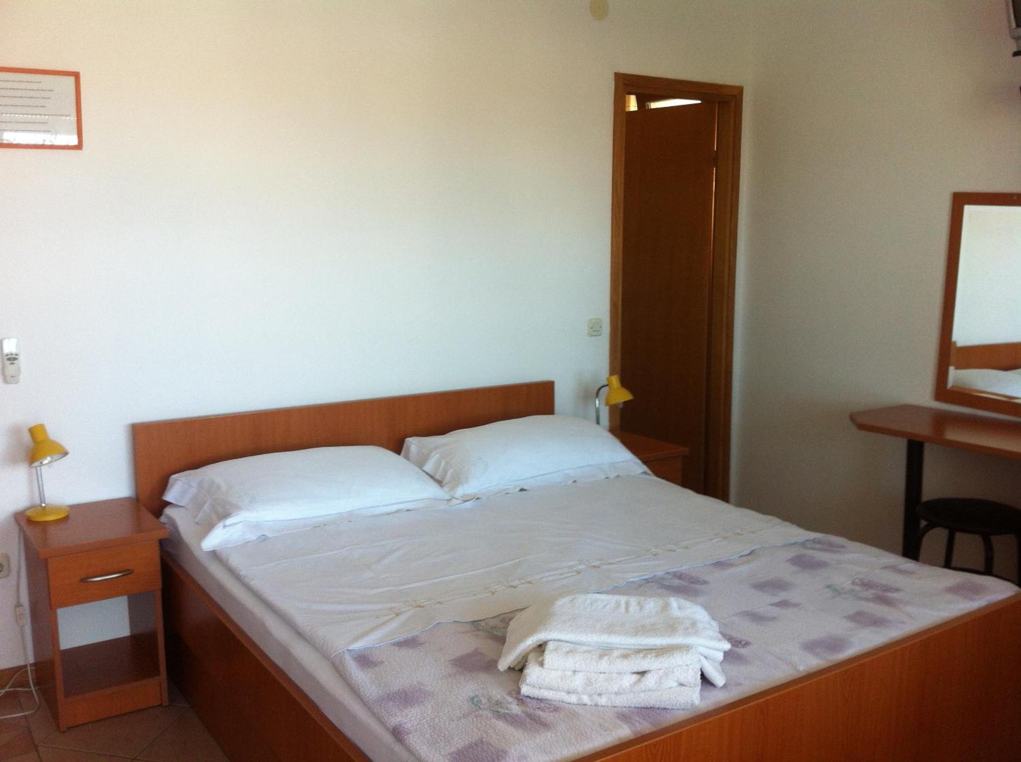 Apartments Juric Baska Voda Room photo