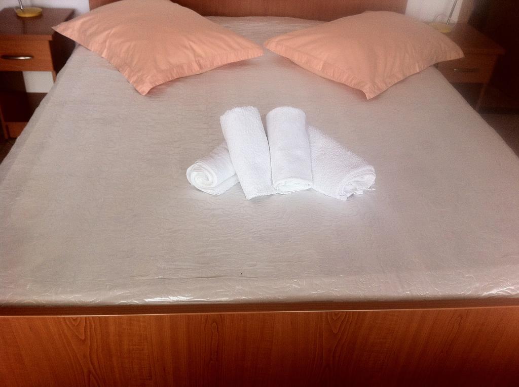 Apartments Juric Baska Voda Room photo