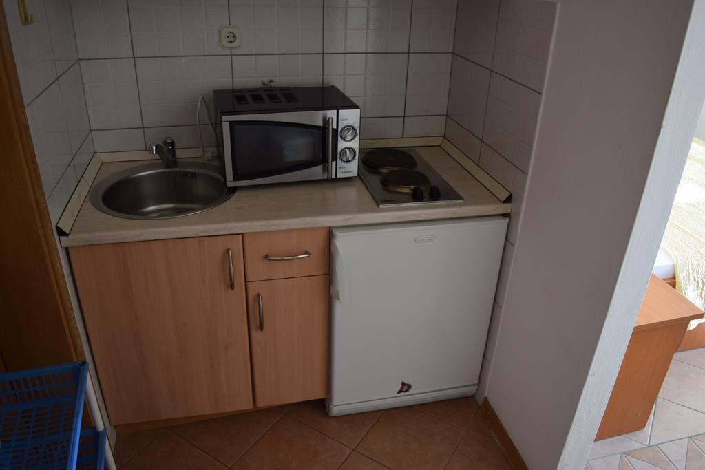 Apartments Juric Baska Voda Exterior photo
