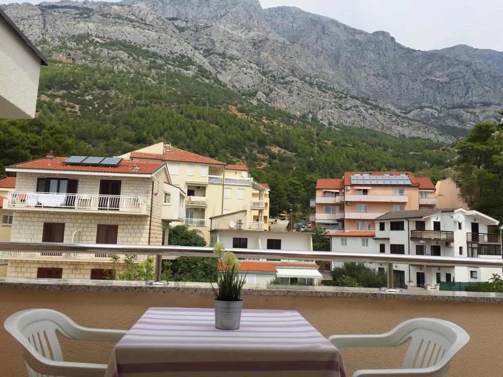 Apartments Juric Baska Voda Exterior photo